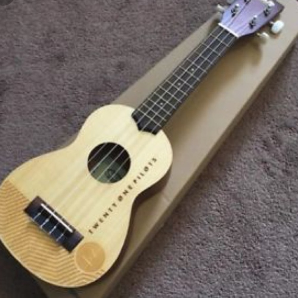 Twenty one pilots limited edition ukulele